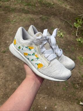Nike floral sneakers